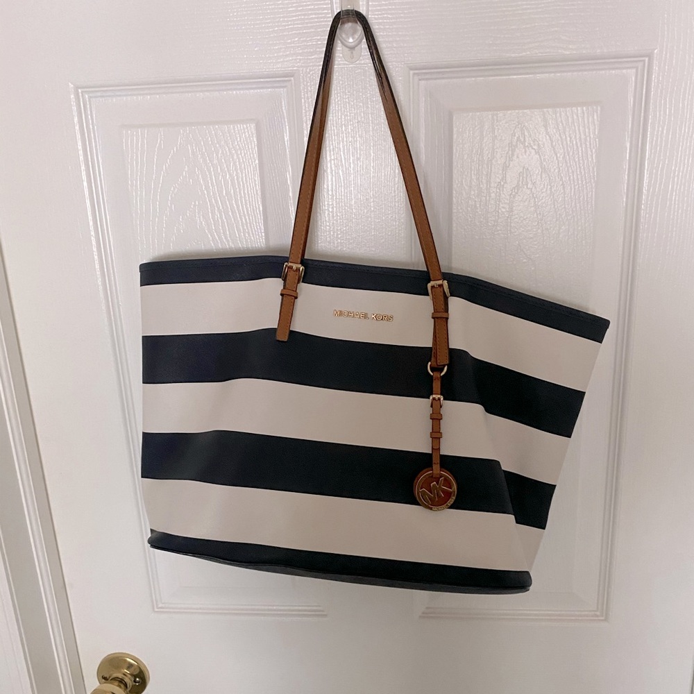 Michaels Kors Tote and Wristlet